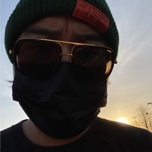 Meet your Posher, Raymond